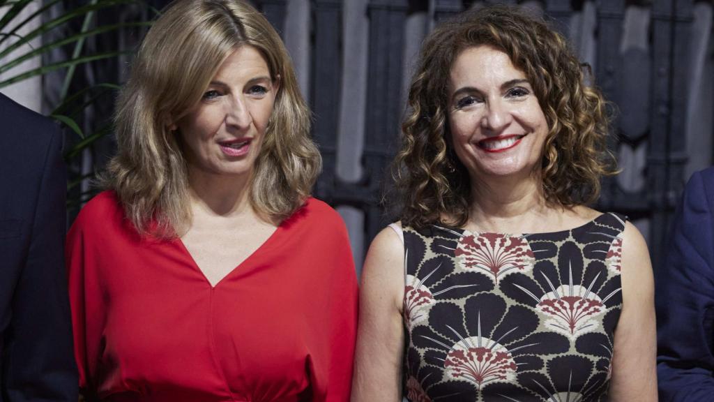 Yolanda Díaz y María Jesús Montero, este miércoles, en Sevilla.