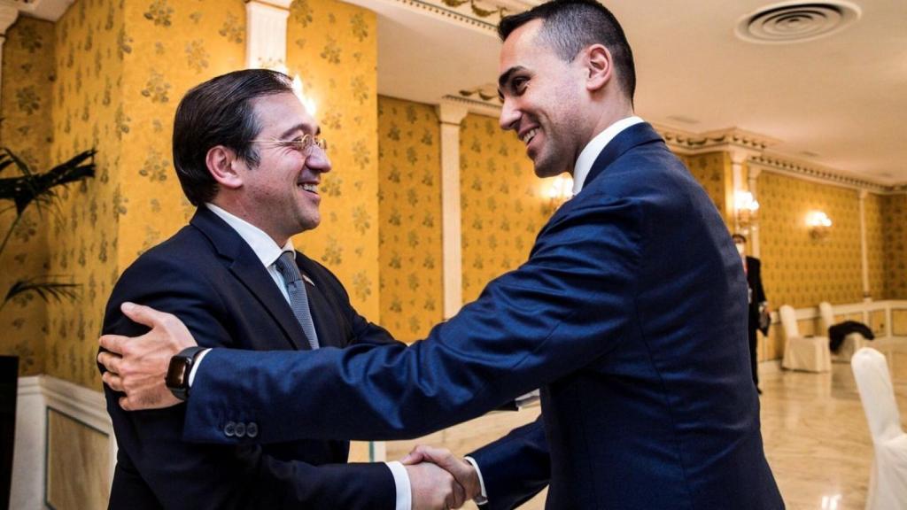 José Manuel Albares y el ministro de Exteriores italiano, Luigi di Maio, el pasado abril en Roma.