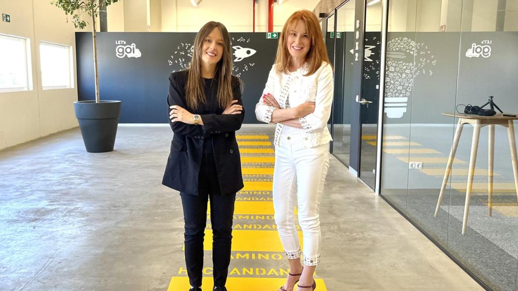 Yaiza Canosa y Gloria Lomana.