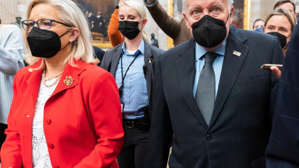 Dick Cheney y Liz Cheney durante el homenaje a las víctimas del asalto al Capitolio organizado por los demócratas el 6 de enero de 2022.