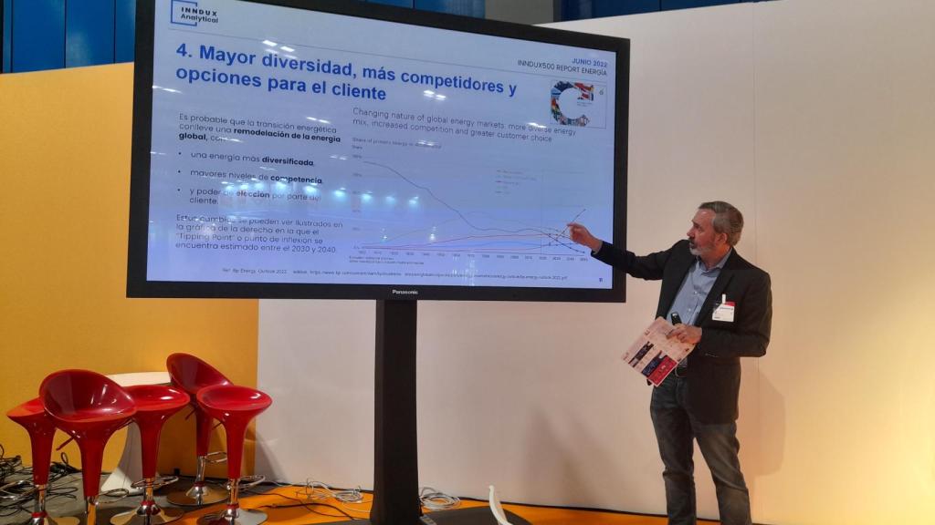 Paco Bree durante la conferencia en el foro New Economy by Global Mobility Call.