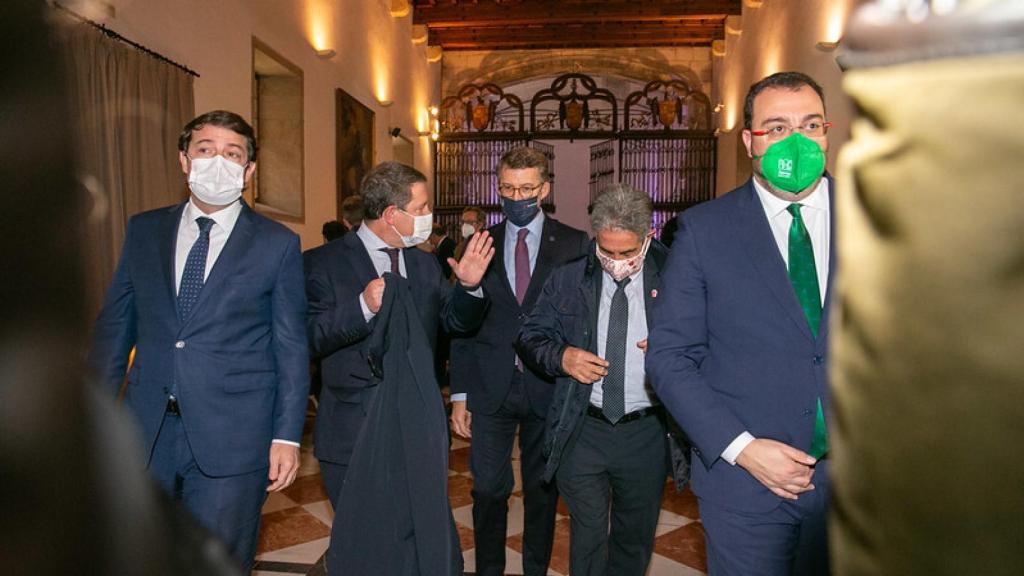 García-Page y Feijóo en el pasado foro de La Toja.