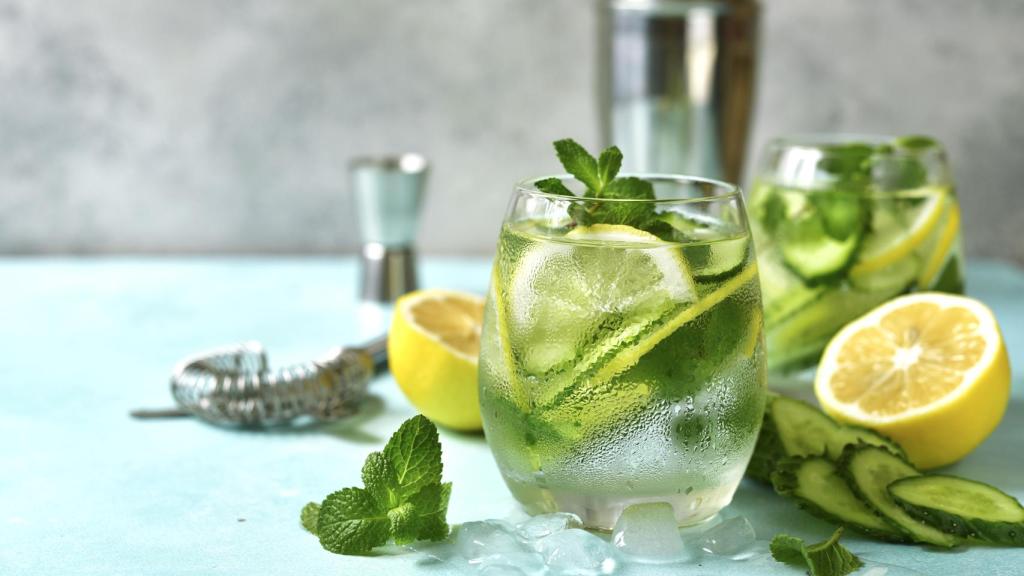Un mojito recién preparado.