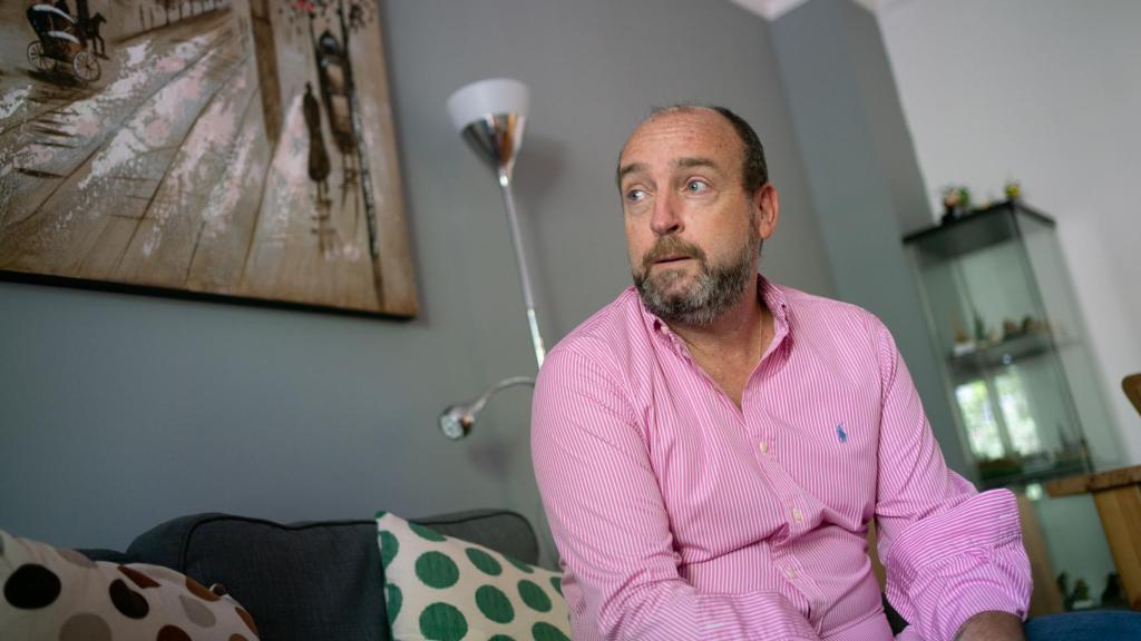 El escritor durante su conversación con ese periódico.