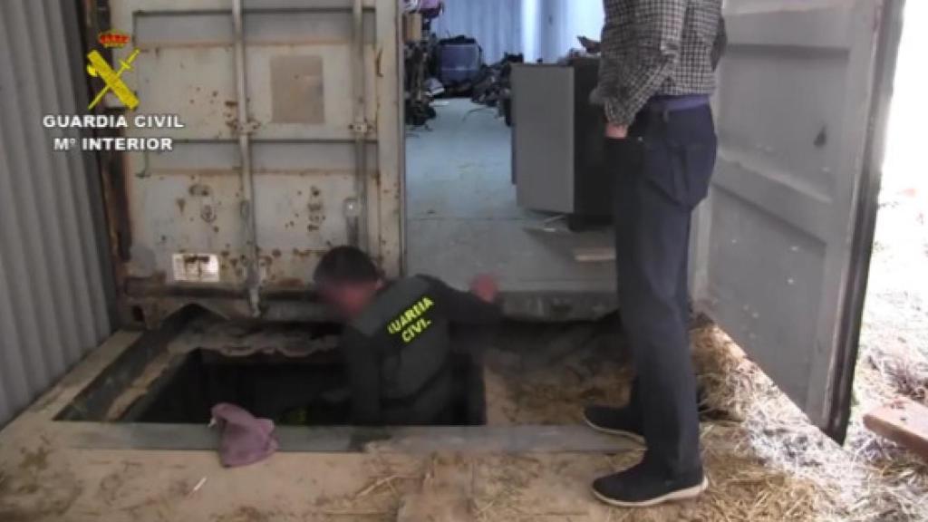 Entrada a la fábrica de tabaco en Monda.