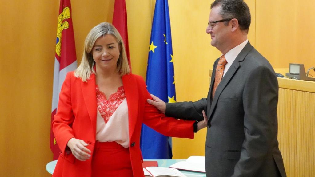 Toma de posesión de la directora general de Producción Agrícola y Ganadera, Teresa Rodríguez, junto al consejero Germán Dueñas