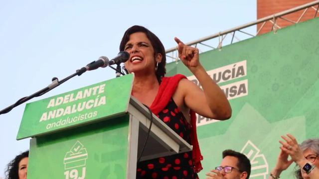 Teresa Rodríguez en un acto de campaña