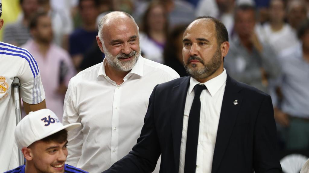 Pablo Laso, junto a Chus Mateo.