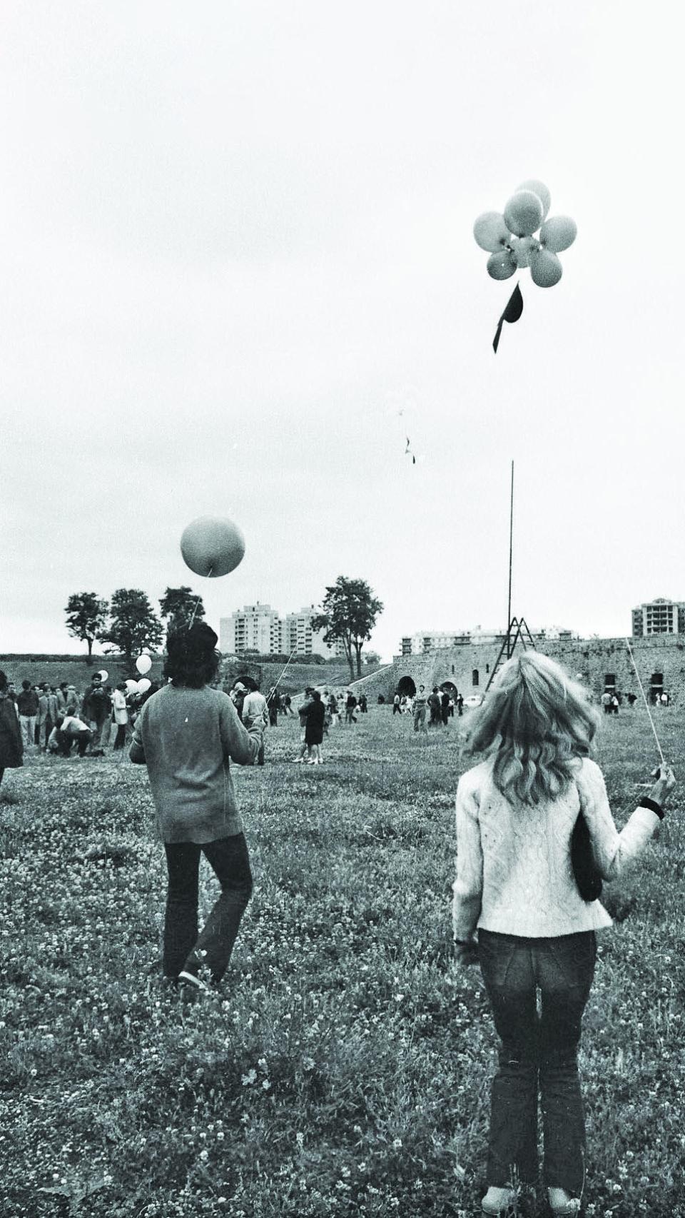 Ignacio Gómez de Liaño fue el coordinador del apartado de poesía experimental en los Encuentros y autor de la acción 'Poema público'. Foto: Eduardo Momeñe