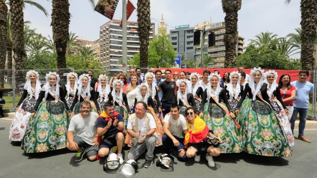 Segunda mascletà de Hogueras en Alicante.