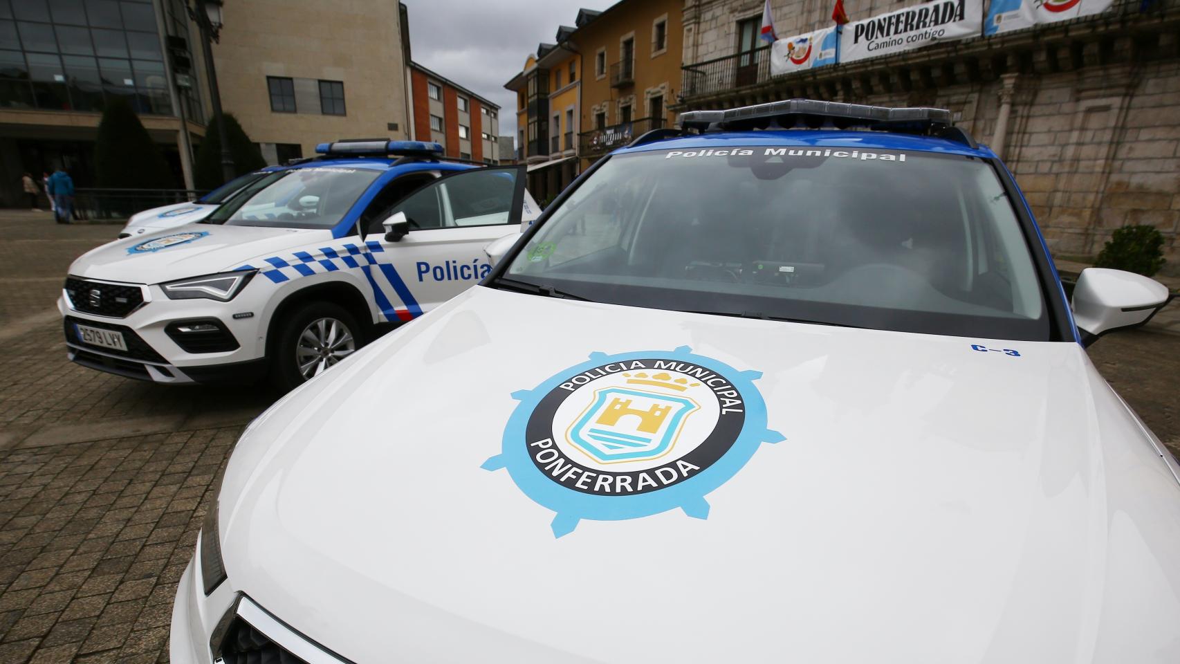 Imagen de archivo de vehículos de la Policía Municipal de Ponferrada