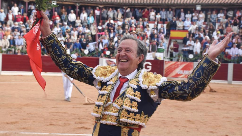 50 aniversario de alternativa de El Niño de la Capea en la plaza de toros de Guijuelo