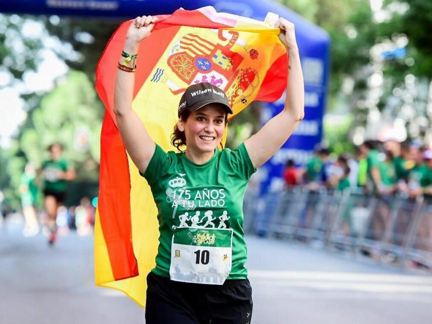 Isabel Díaz Ayuso en una carrera homenaje a la Guardia Civil.