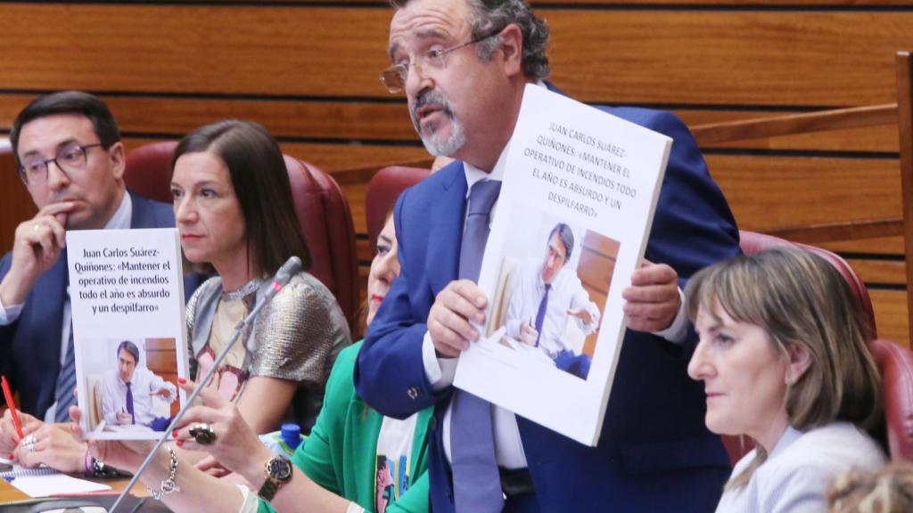 El procurador socialista José Ignacio Martín Benito durante su intervención en el Pleno de las Cortes