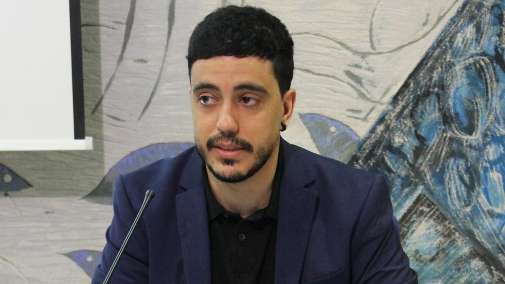 Imagen de Raúl A.Barba, Director del Área de Extensión Universitaria