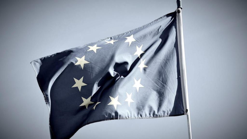 Momento de pacto de rentas y de un gobierno para el euro