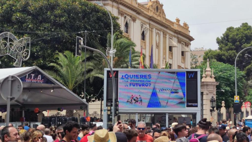 La pantalla LED gigante de la Avenida de la Estación.