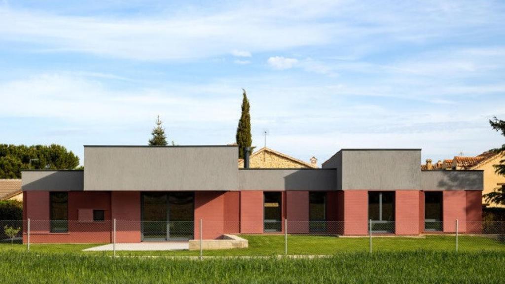 Imagen de la casa con estructura prefabricada de madera