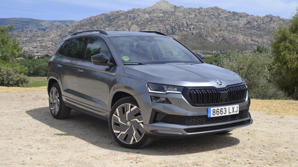 El nuevo Skoda Karoq presenta cambios en su diseño y ahora es más eficiente.
