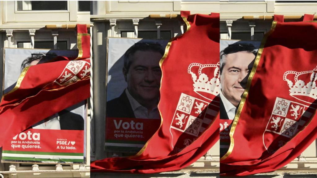 Tres imágenes de la cartelería de Juan Espadas, junto al escudo de Alcalá de los Gazules.