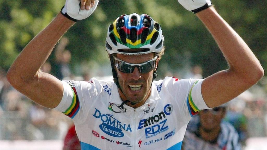 Mario Cipollini tras ganar un sprint