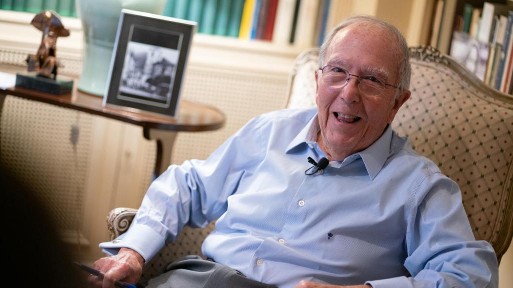 Tras dejar UCD, Marcelino Oreja cruzó a las filas del Partido Popular.