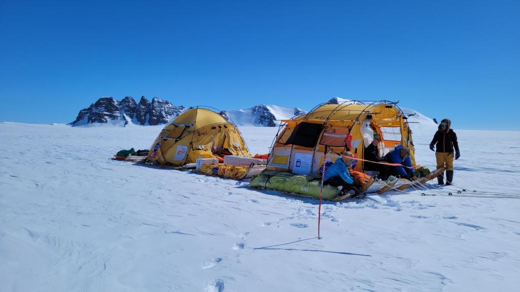 Imagen del trineo de viento utilizado en la expedición.