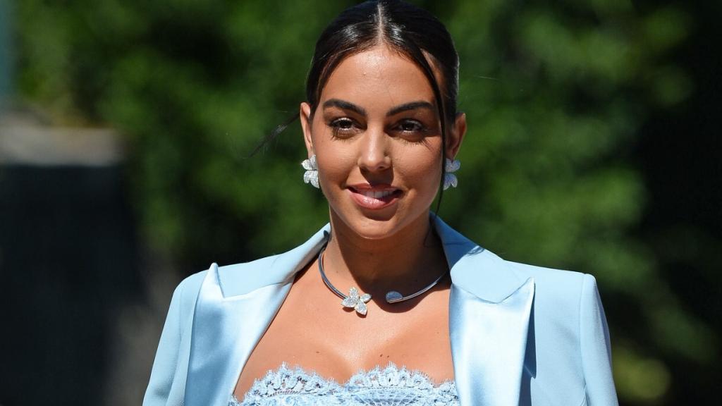 Georgina tiene una costosa colección de joyas que luce en cualquier ocasión.