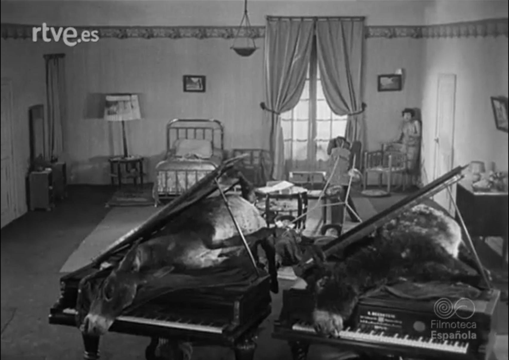 Fotograma de 'Un perro andaluz', de Luis Buñuel.