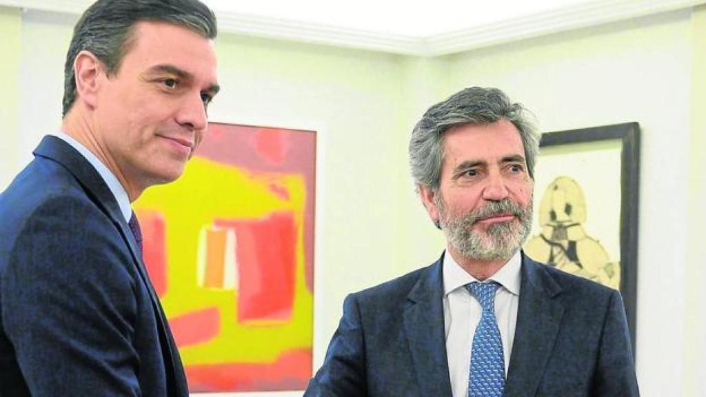 Pedro Sánchez y Carlos Lesmes, en una reunión en La Moncloa en 2020./