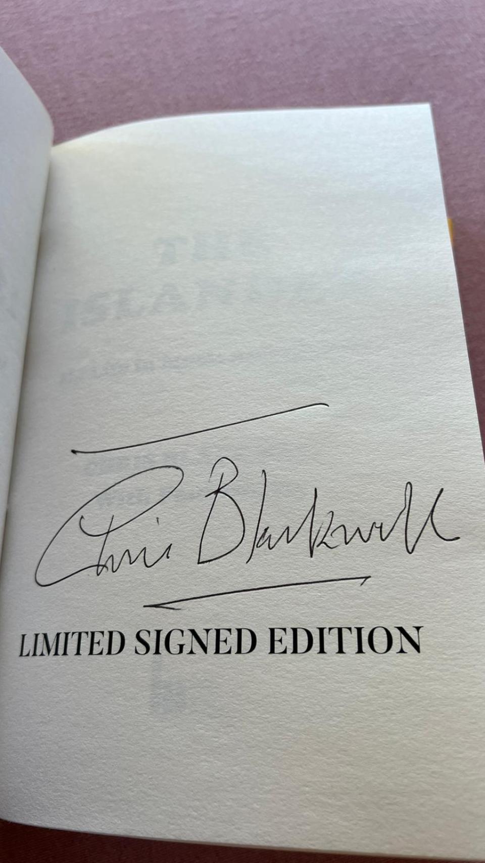 Su biografía, firmada para este cronista.