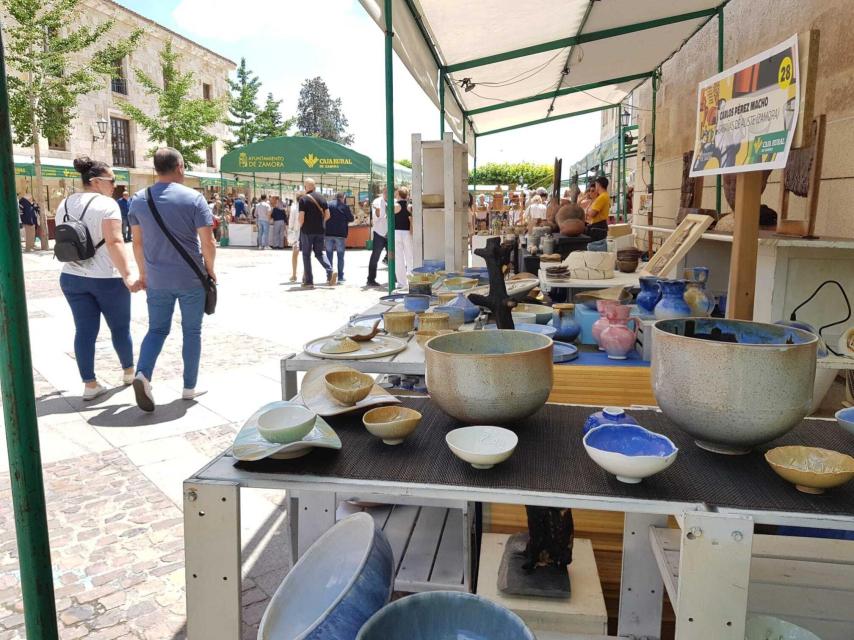 Imagen de la Feria de Alfarería de Zamora, este domingo.
