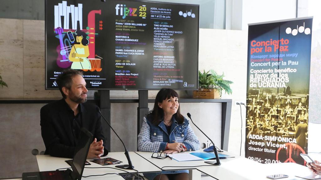 El ciclo Fijazz arranca este 1 de julio con un programa de fusión, en la imagen Josep Vicent y Julia Parra en su presentación.