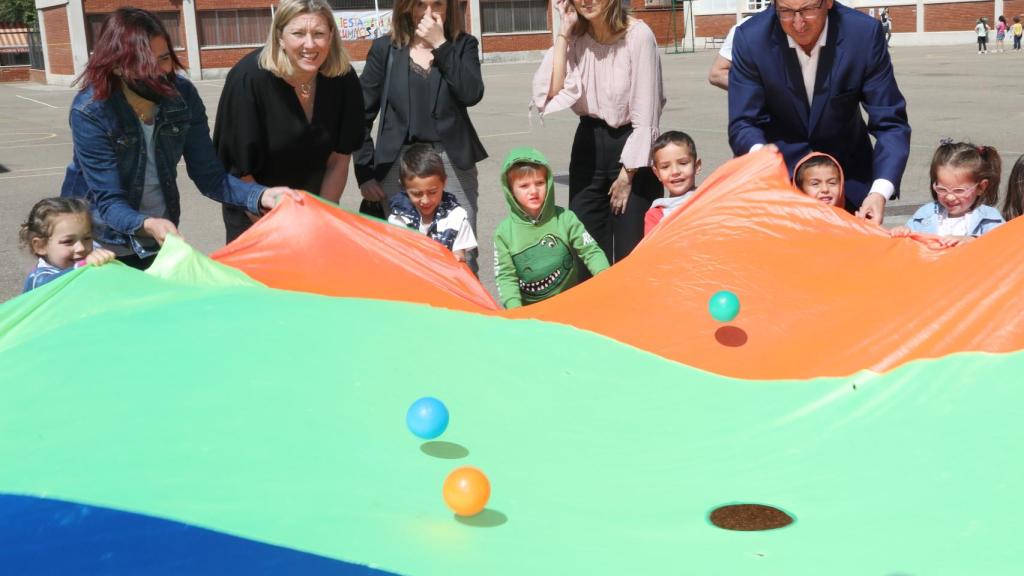 La consejera de Familia e Igualdad de Oportunidades visita el programa 'Conciliamos Verano 2022'