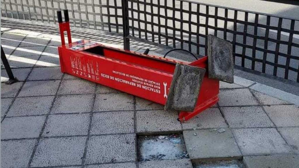 El mini taller para bicicletas de Zamora,  arrancado del suelo