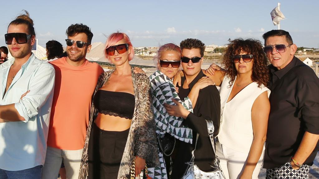 Melani Olivares y sus compañeros durante una actividad del Torrevieja Weekend.