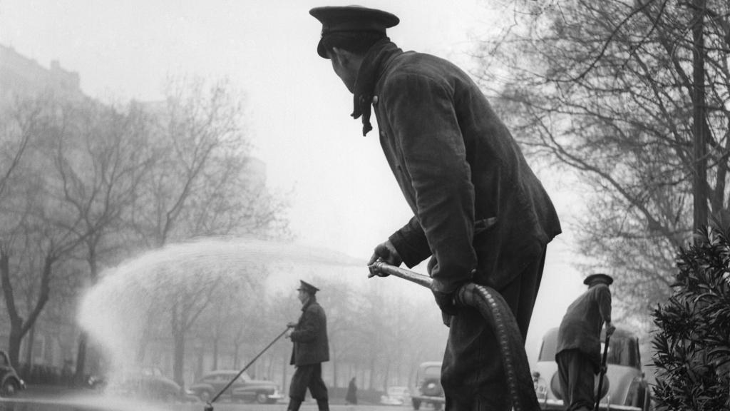 Francesc Català-Roca: Paseo de Recoletos, Madrid, 1952-53 (detalle). © Francesc Català-Roca. Archivo fotográfico del Col·legi d'Arquitectes de Catalunya