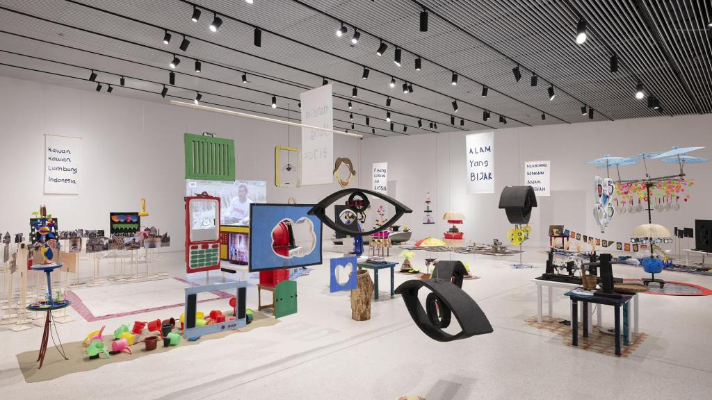 Instalación de Agus Nur Amal PMTOH. Foto: Nils Klinger