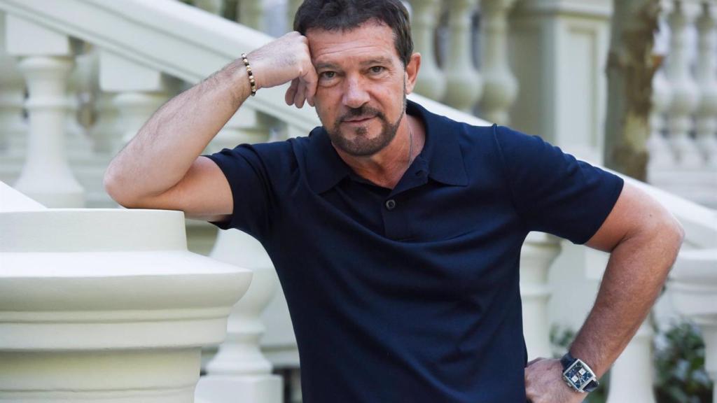 Antonio Banderas posa durante la presentación del proyecto.