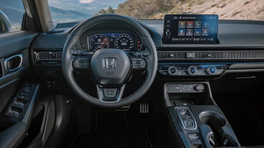 Por primera vez se incorpora un cuadro de mandos digital y a color.