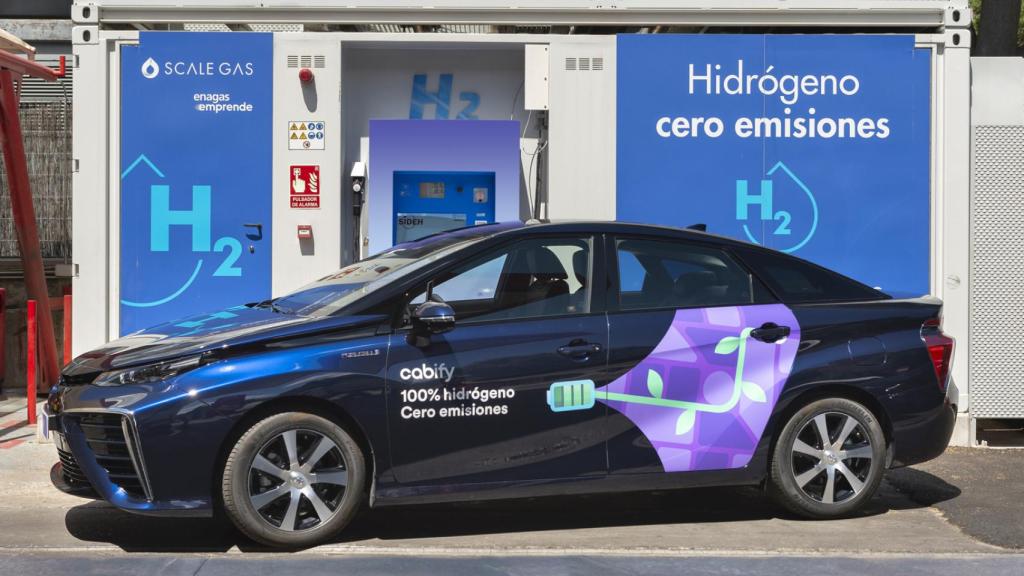 El Toyota Mirai que utiliza Cabify como el primer VTC de hidrógeno en España.