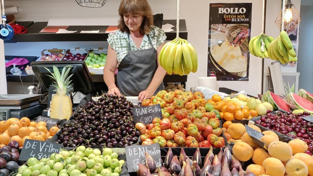 Marga, una de las comerciantes del Mercado Central de Alicante.