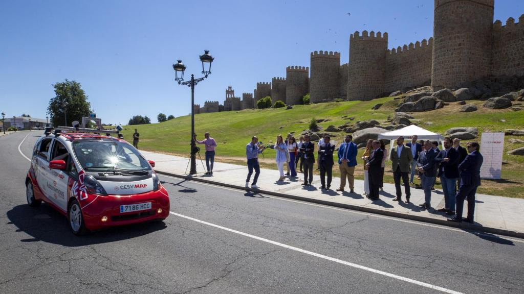 Presentación del vehículo autónomo promovido por Cesvimap