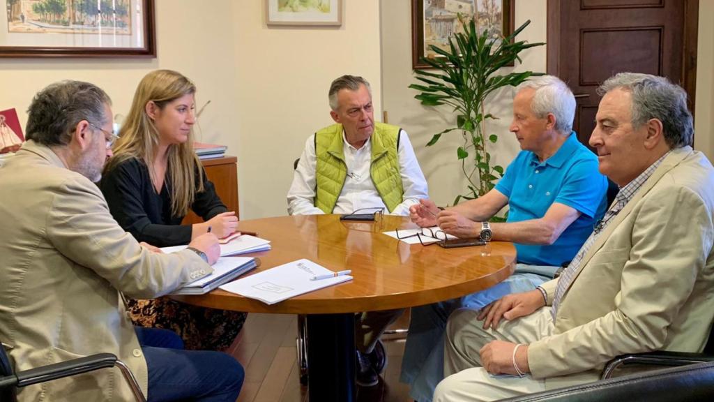 Visita de la delegada territorial de la Junta de Castilla y León en Valladolid, Raquel Alonso, a Laguna