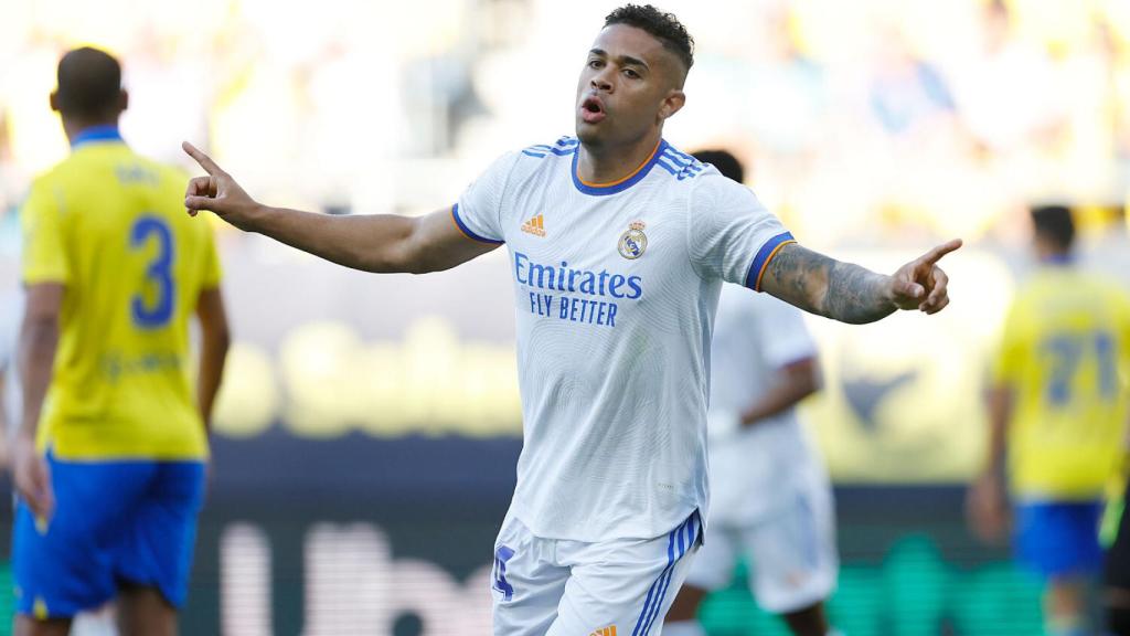 Mariano Díaz celebra un gol con el Real Madrid
