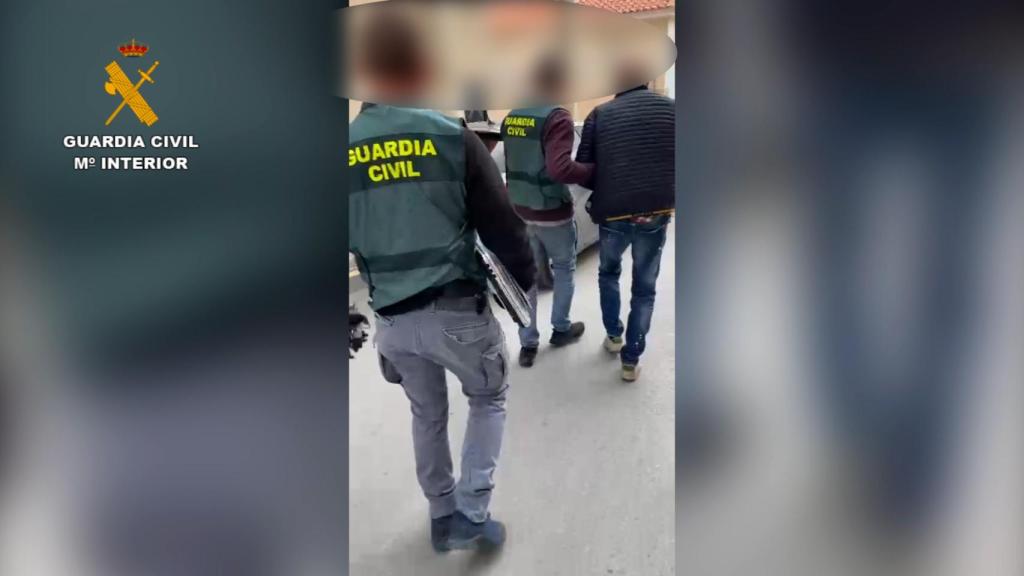 La operación deja de momento 13 detenidos