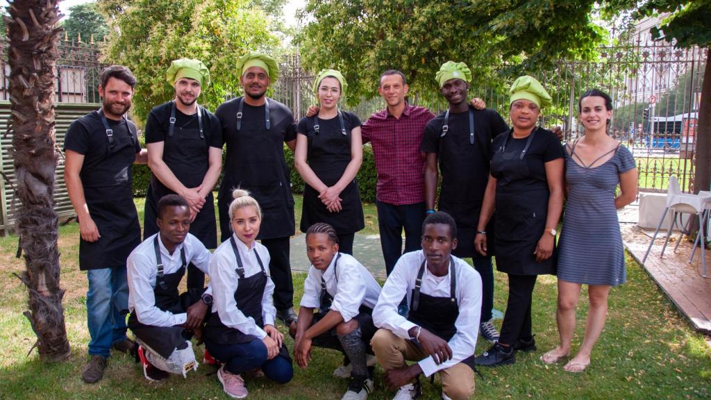 El equipo de Lakook Causas CEAR, la terraza de Casa Árabe de Madrid.