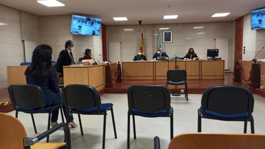 Juicio de la acusada de estafar a una comunidad de montes en Boiro.