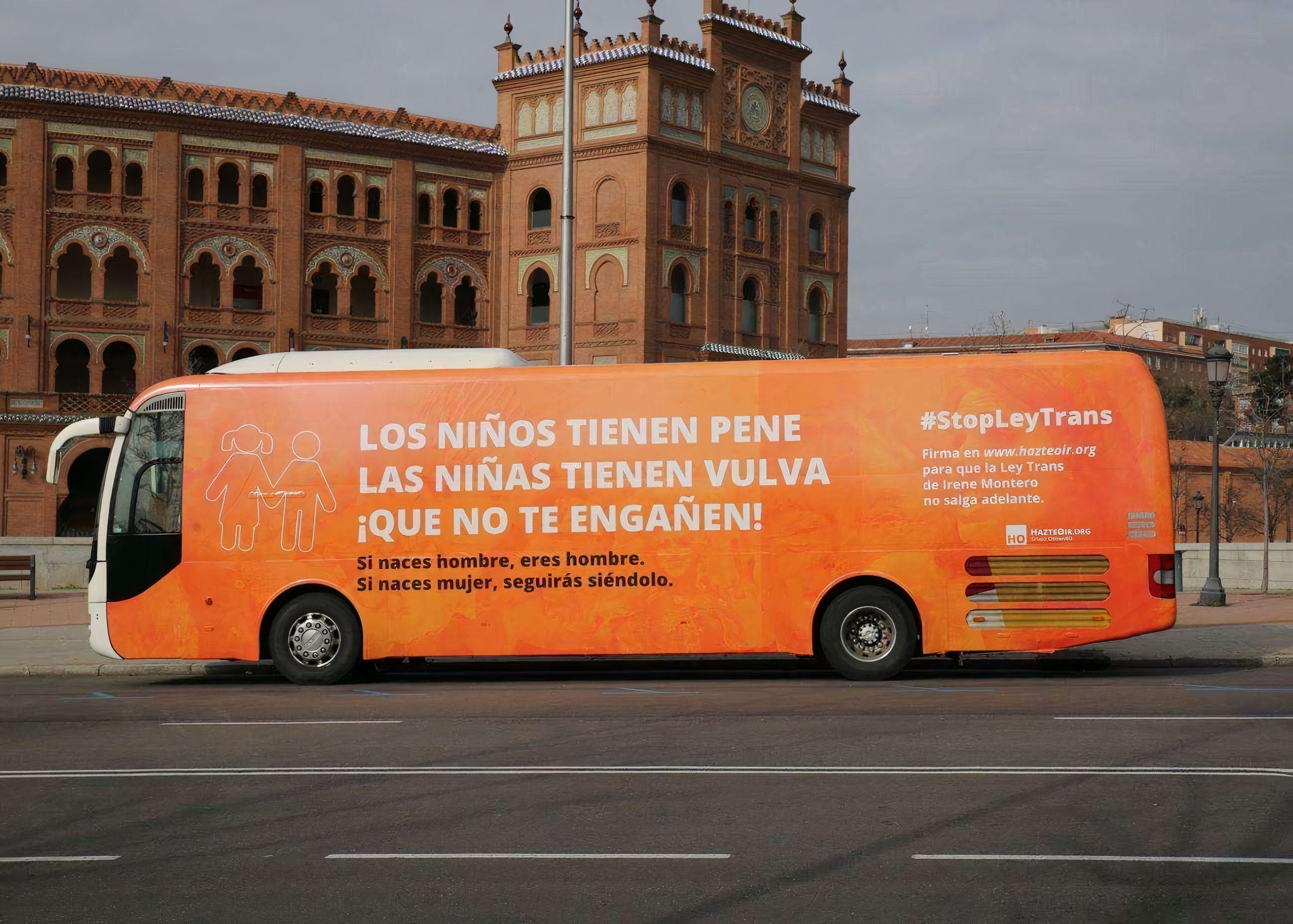 Autobús tránsfobo de la asociación “Hazte oír”