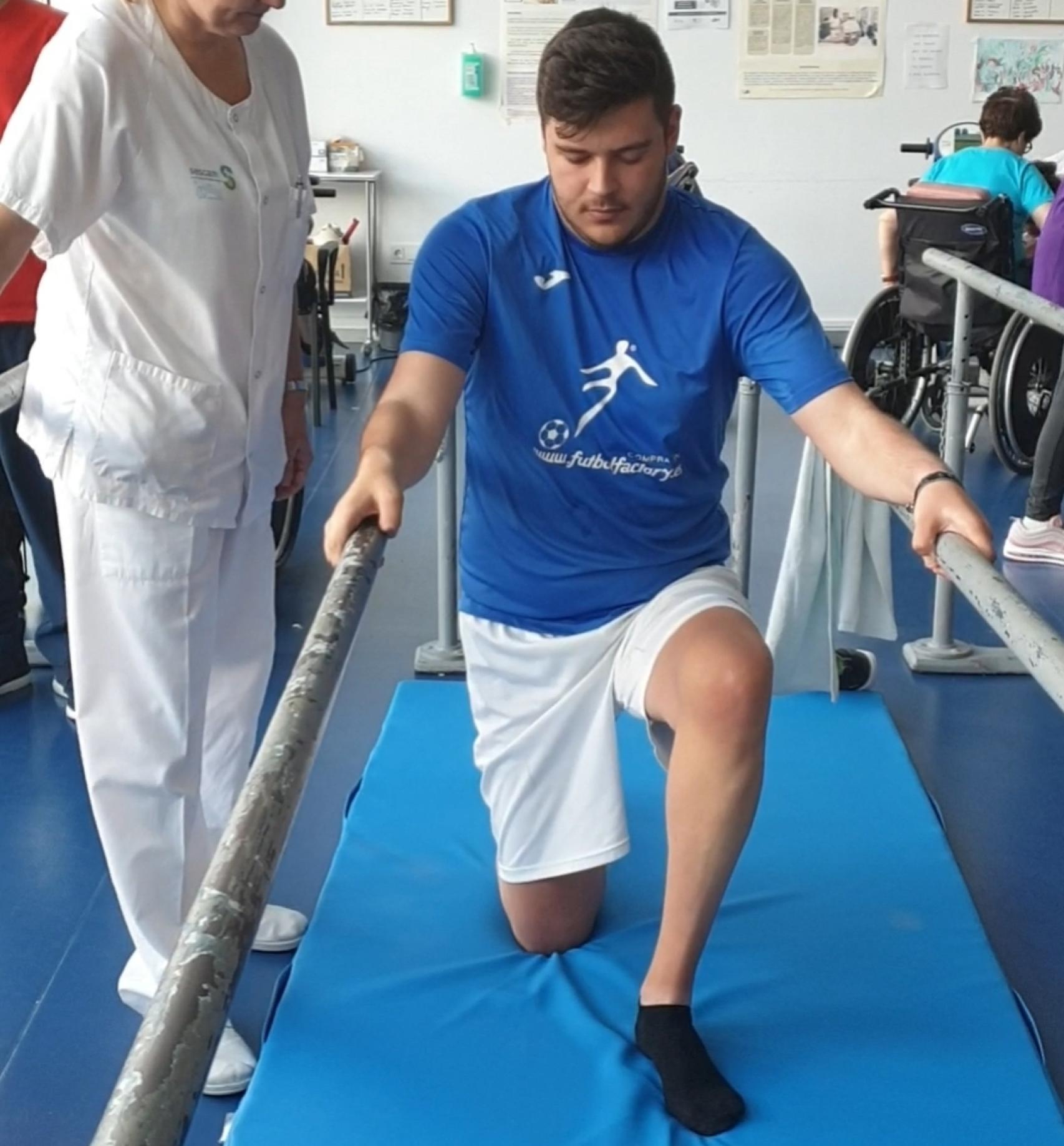 Jaime durante la rehabilitación en el Hospital Nacional de Parapléjicos.